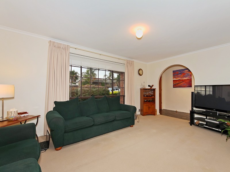 44 Oakvale Way, Hallett Cove SA 5158