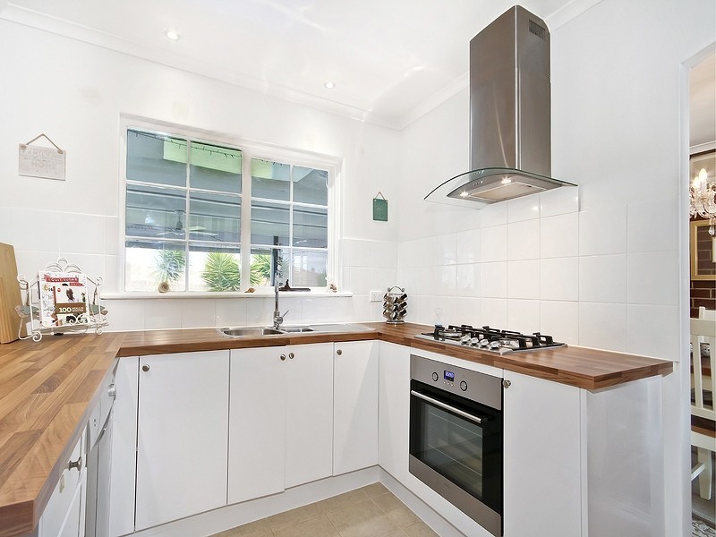 25 Caprice Street, Hallett Cove SA 5158