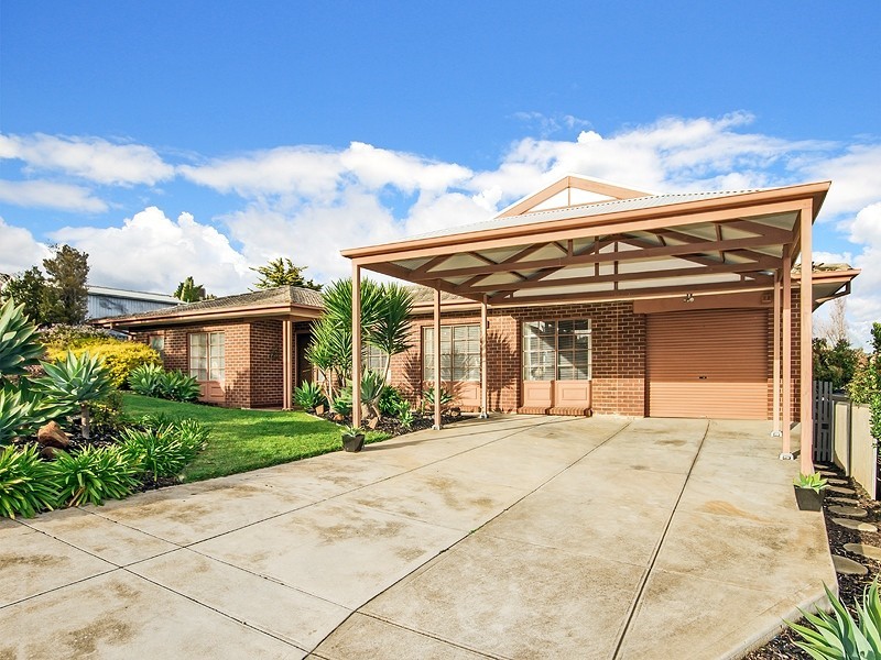 25 Caprice Street, Hallett Cove SA 5158