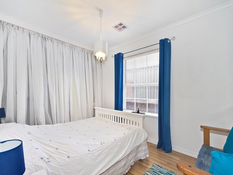 25 Caprice Street, Hallett Cove SA 5158