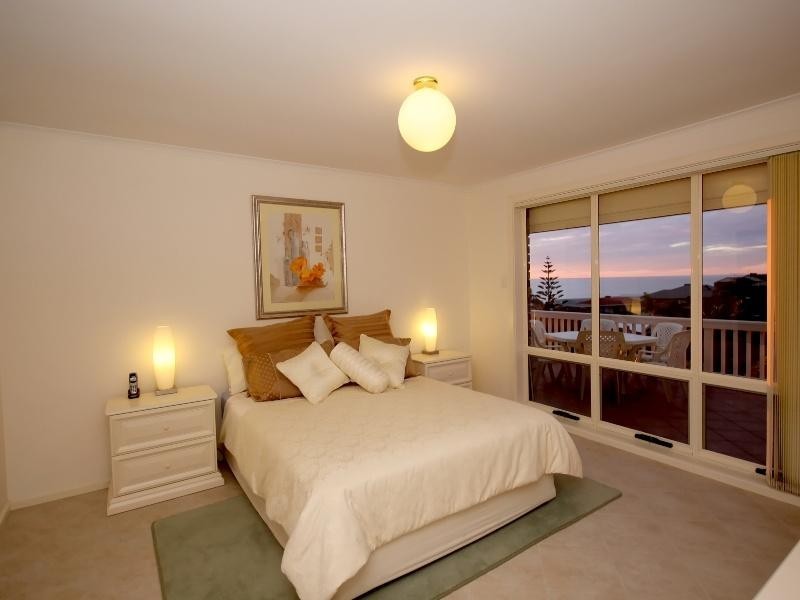 13 Dutchman Drive, Hallett Cove SA 5158