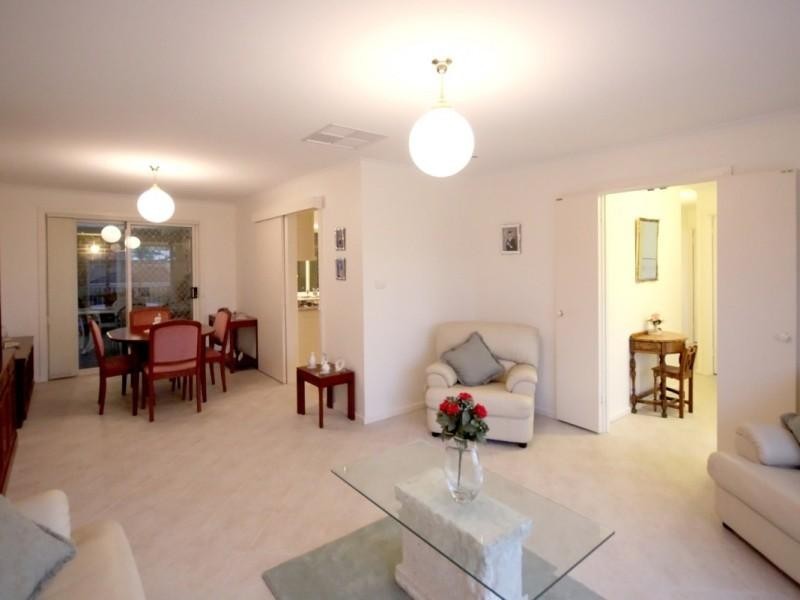 13 Dutchman Drive, Hallett Cove SA 5158