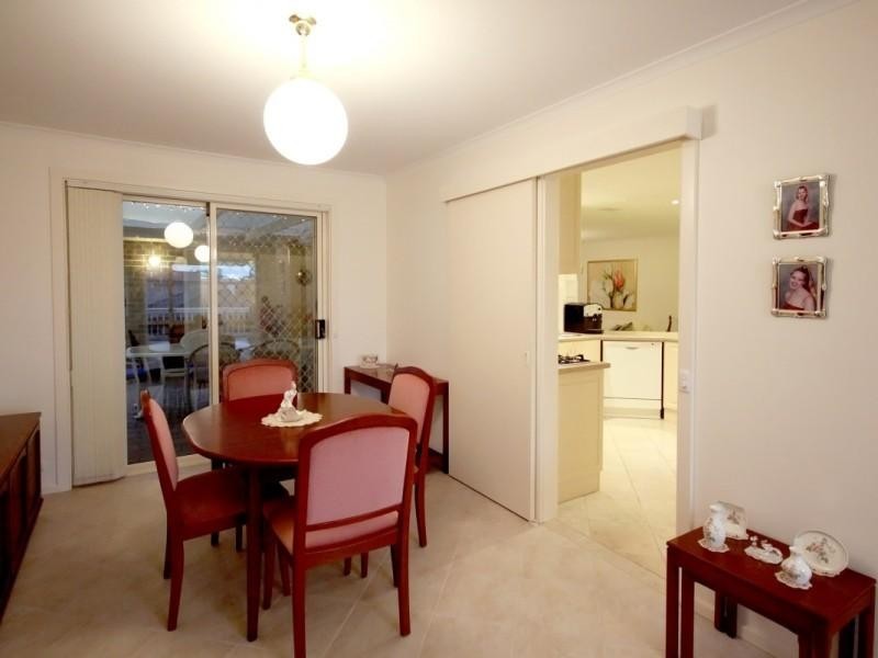 13 Dutchman Drive, Hallett Cove SA 5158