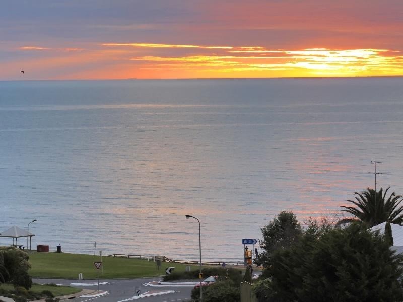 13 Dutchman Drive, Hallett Cove SA 5158