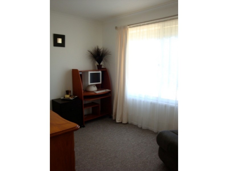 22 Doulton Drive, Trott Park SA 5158