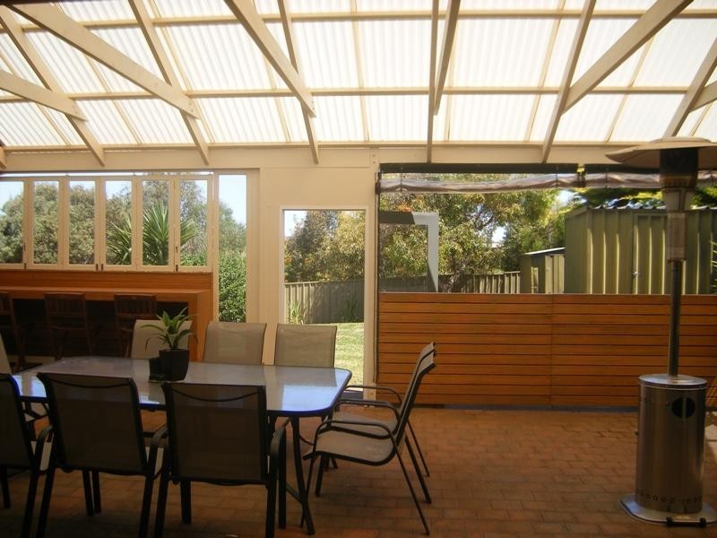 22 Doulton Drive, Trott Park SA 5158