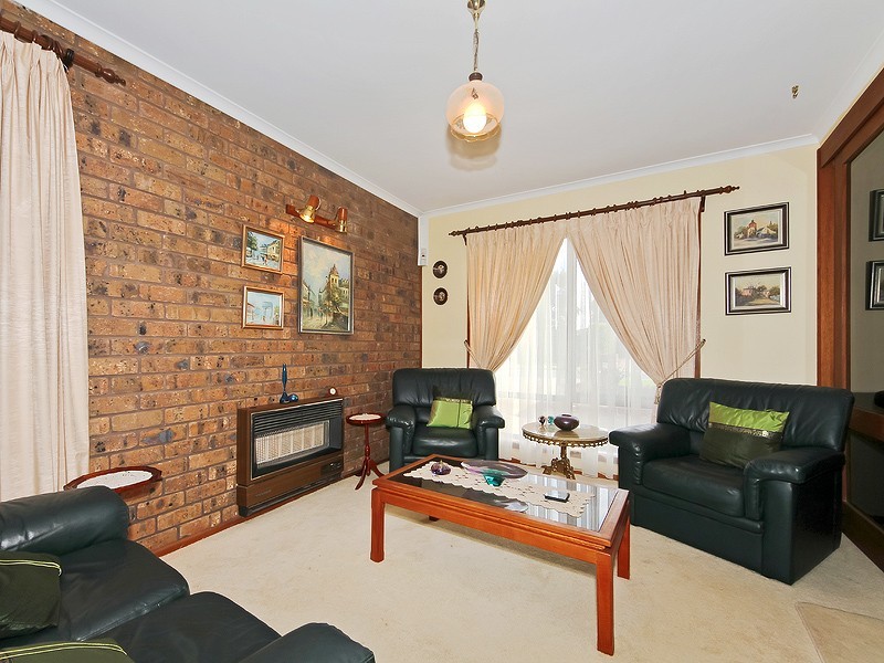 8 Lerunna Avenue, Hallett Cove SA 5158