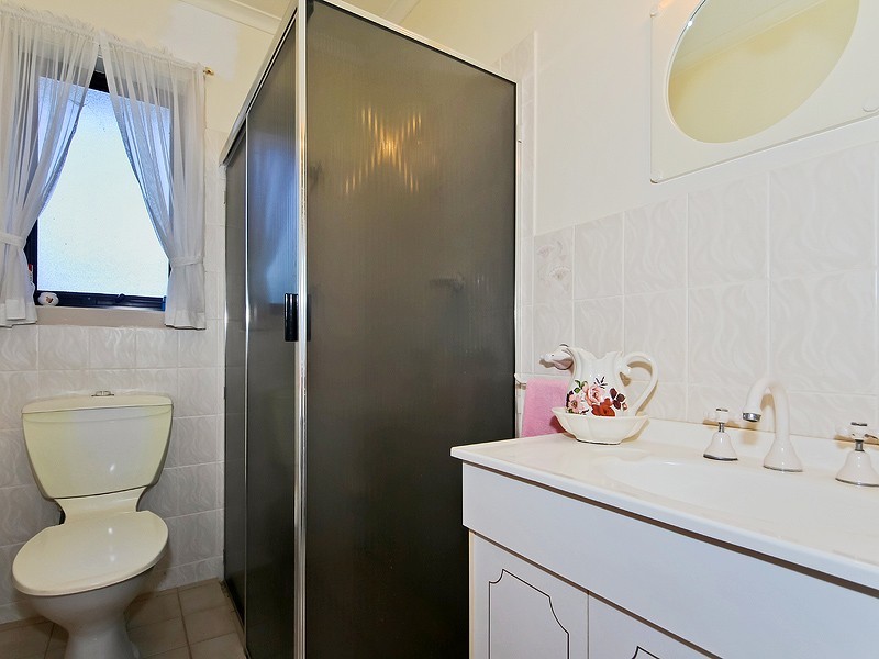 8 Lerunna Avenue, Hallett Cove SA 5158