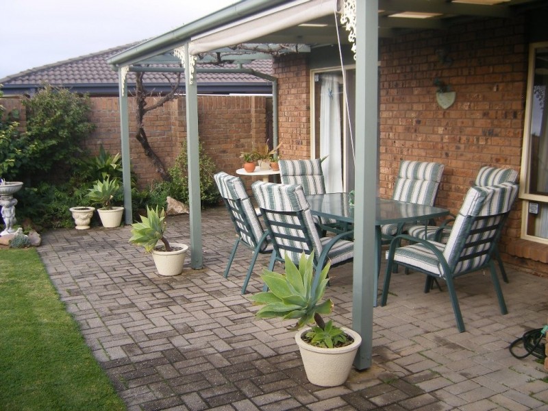 8 Lerunna Avenue, Hallett Cove SA 5158