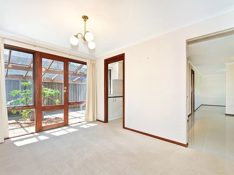 16 Nannigai Drive, Hallett Cove SA 5158