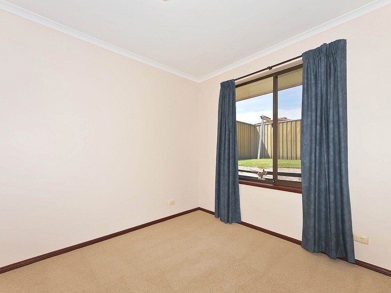 16 Nannigai Drive, Hallett Cove SA 5158