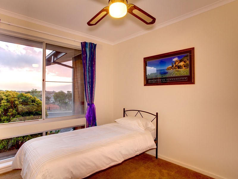 19 Columbia Crescent, Hallett Cove SA 5158