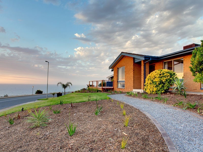 19 Columbia Crescent, Hallett Cove SA 5158