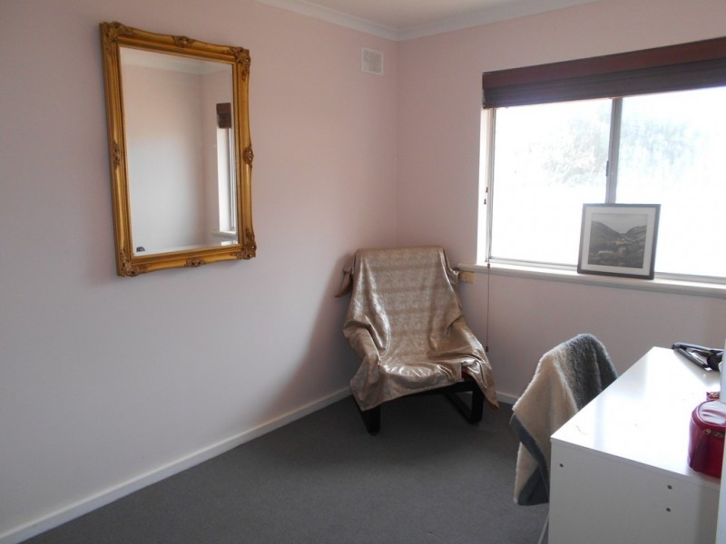 211 The Cove Road, Hallett Cove SA 5158