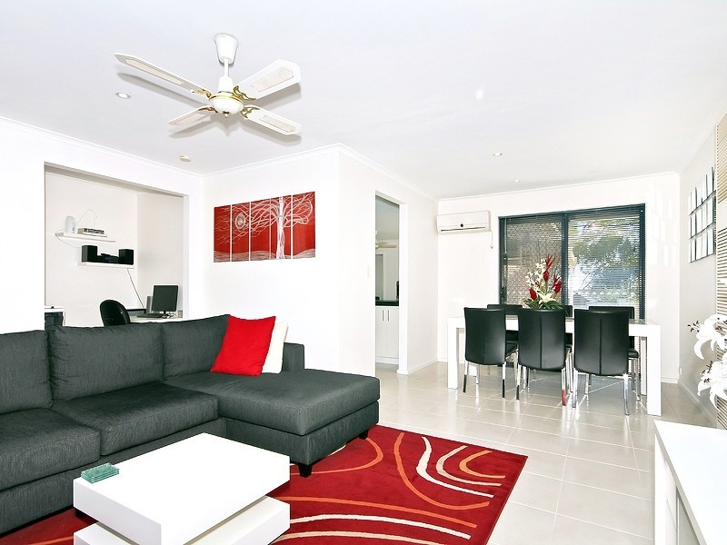 7 Coringle Crescent, Hallett Cove SA 5158