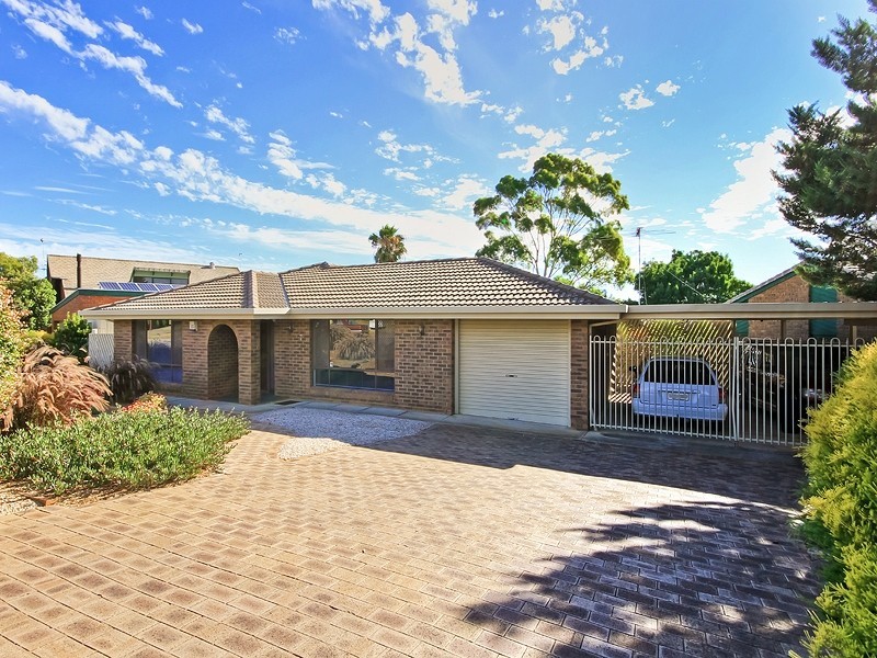 7 Coringle Crescent, Hallett Cove SA 5158