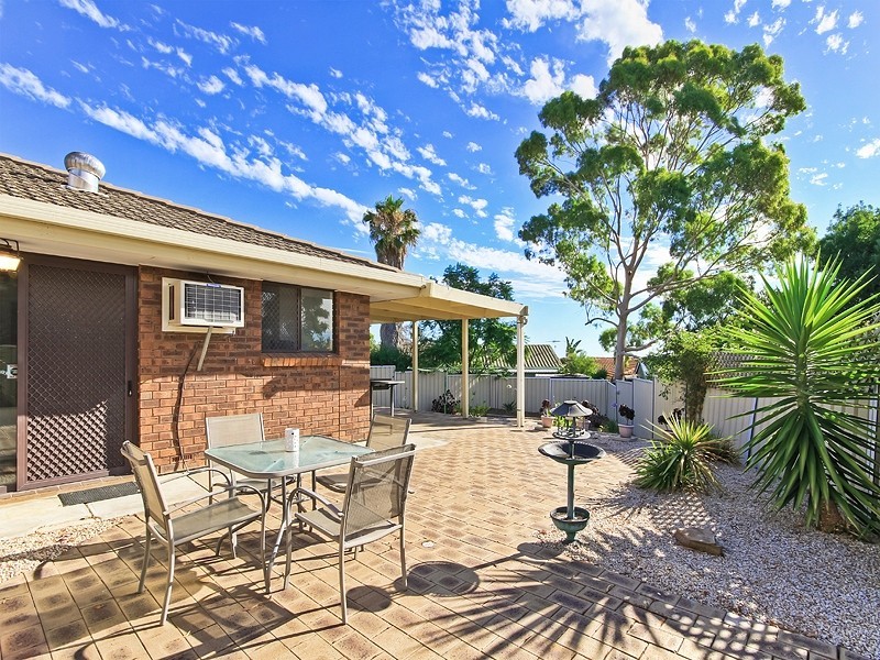 7 Coringle Crescent, Hallett Cove SA 5158