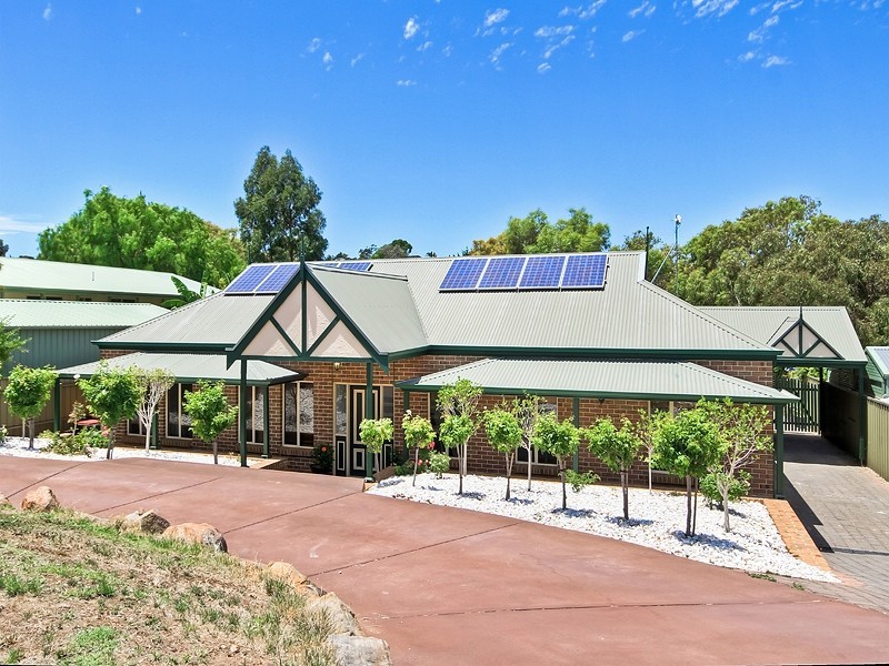 28 Arachne Drive, Hallett Cove SA 5158