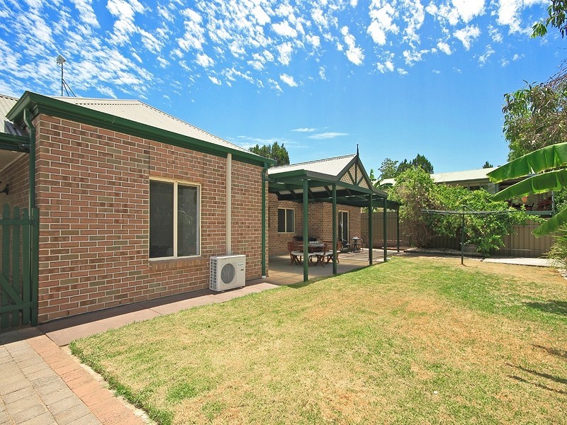 28 Arachne Drive, Hallett Cove SA 5158