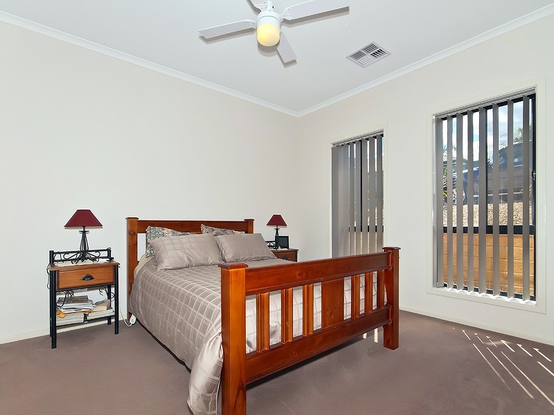 3 Thomas Way, Hallett Cove SA 5158