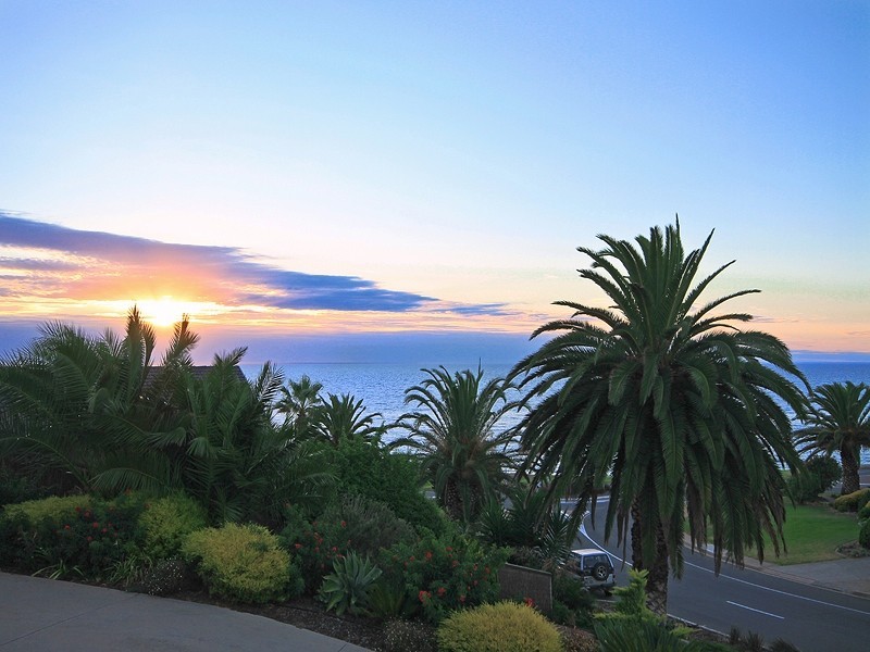 5 Dutchman Drive, Hallett Cove SA 5158