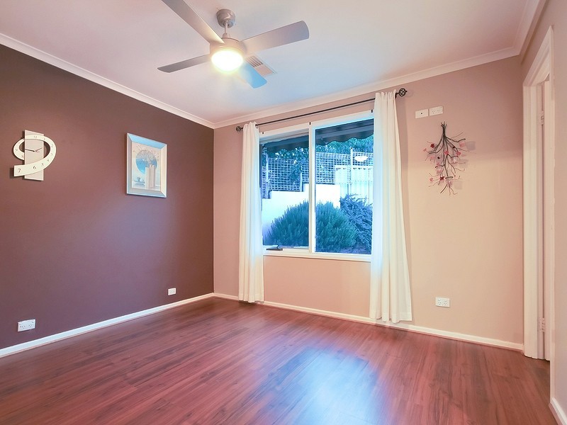 5 Dutchman Drive, Hallett Cove SA 5158