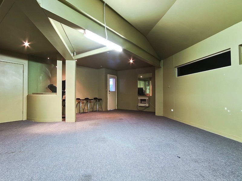 5 Dutchman Drive, Hallett Cove SA 5158