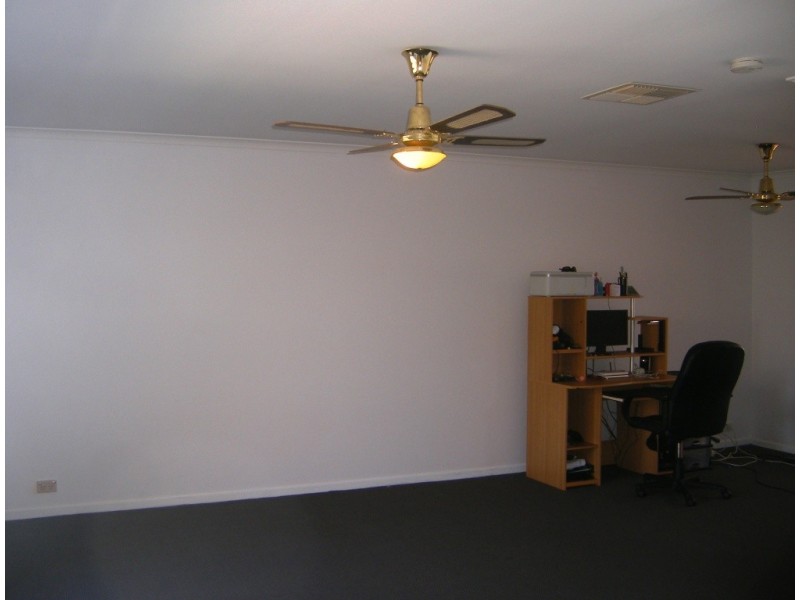 35 Baltimore Avenue, Morphett Vale SA 5162