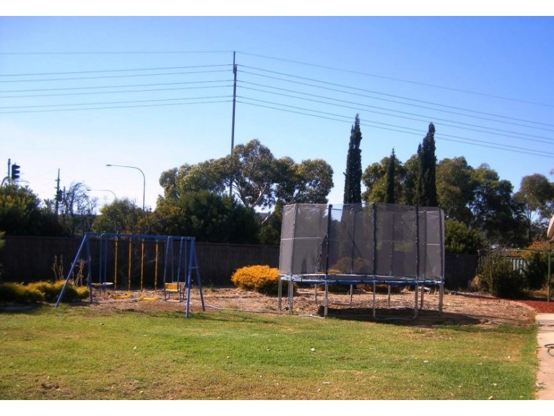 35 Baltimore Avenue, Morphett Vale SA 5162