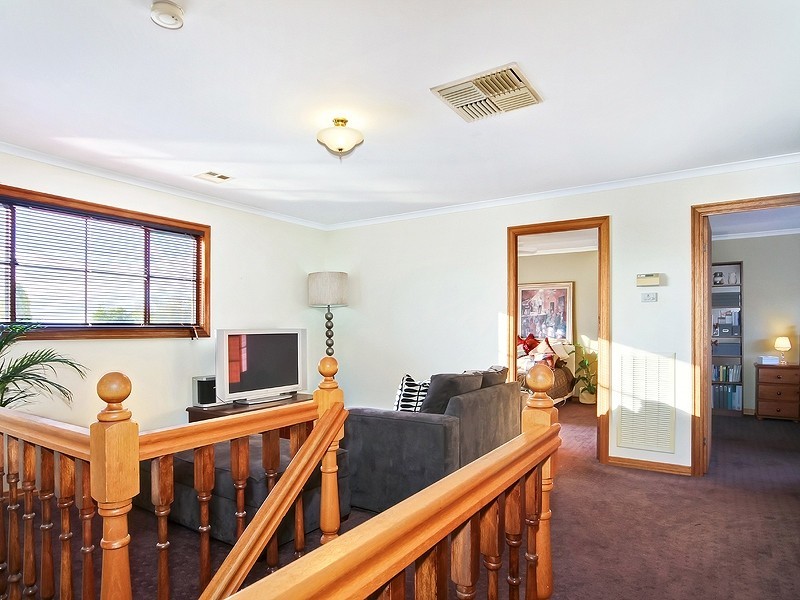 9 Karoola Court, Hallett Cove SA 5158