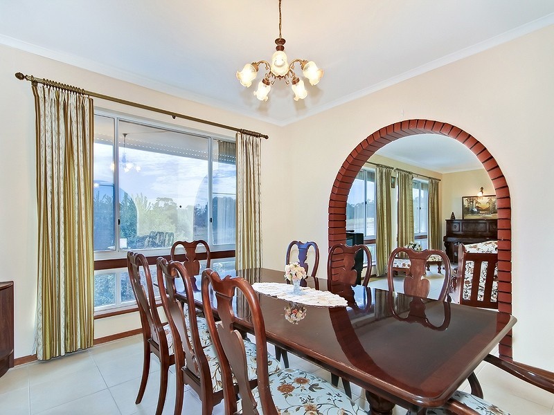 47 Dutchman Drive, Hallett Cove SA 5158