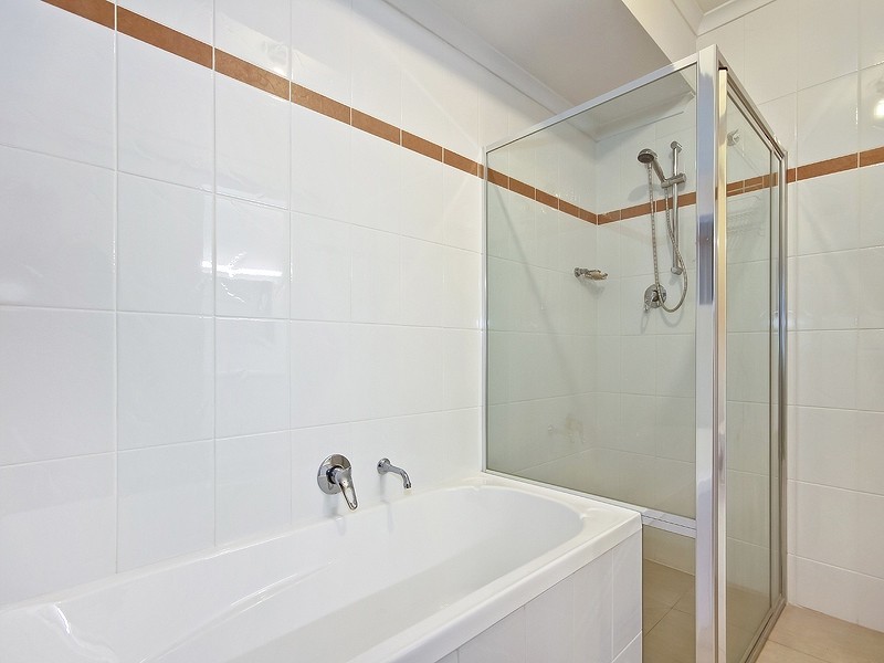 47 Dutchman Drive, Hallett Cove SA 5158