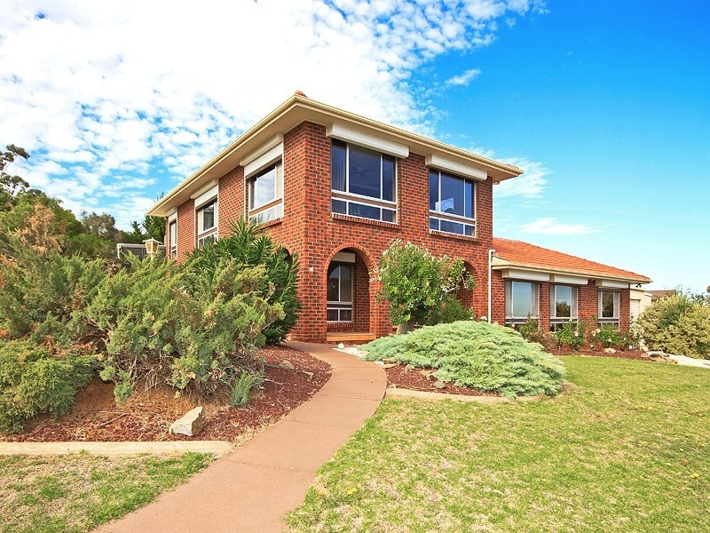 47 Dutchman Drive, Hallett Cove SA 5158