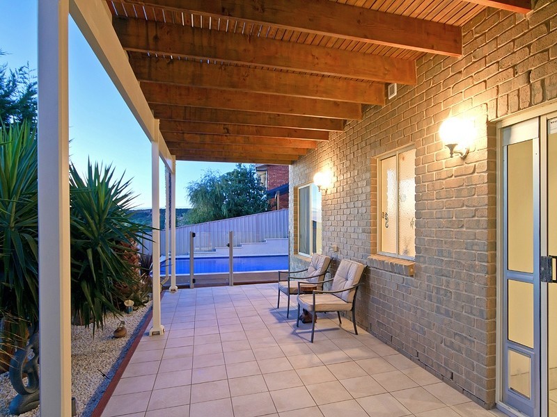 3 Arafura Court, Hallett Cove SA 5158