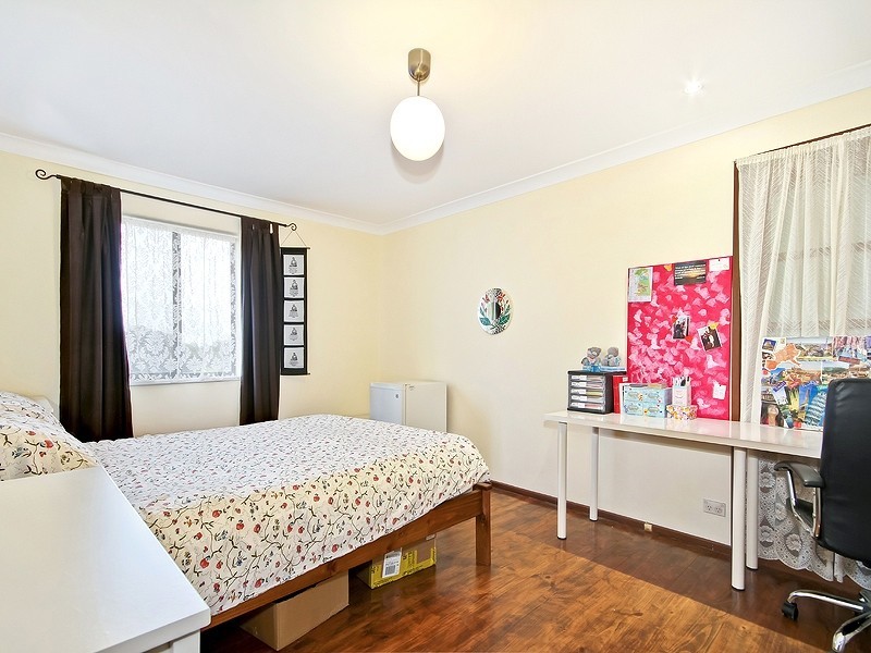 43 Dutchman Drive, Hallett Cove SA 5158