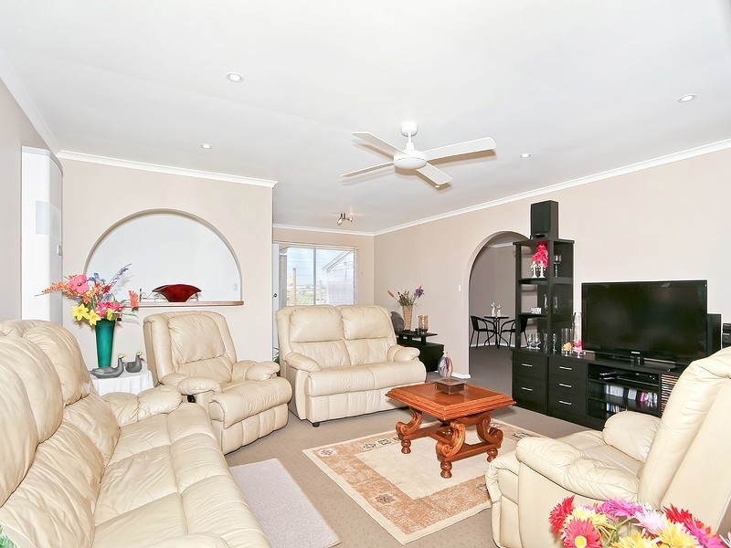 22 Lerunna Avenue, Hallett Cove SA 5158