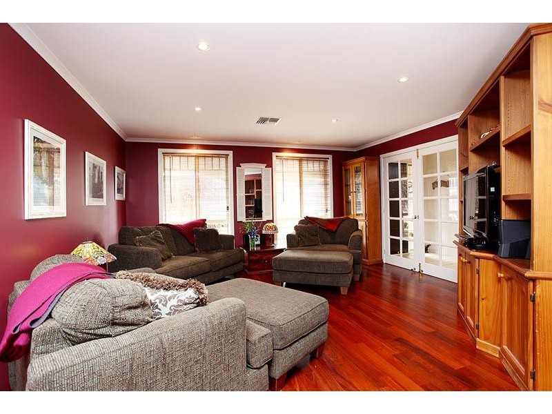 16 Erebus Glen, Hallett Cove SA 5158