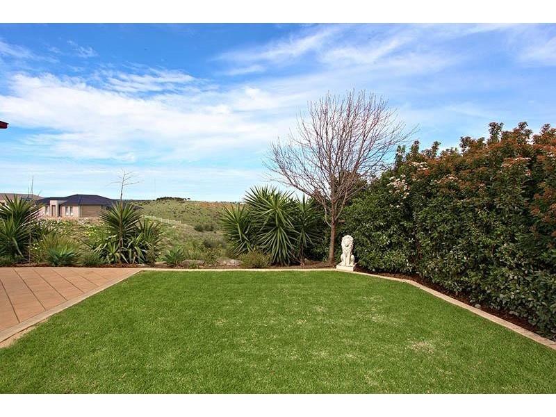 16 Erebus Glen, Hallett Cove SA 5158