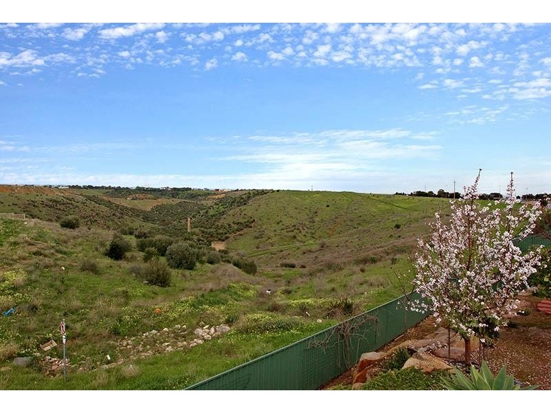 16 Erebus Glen, Hallett Cove SA 5158