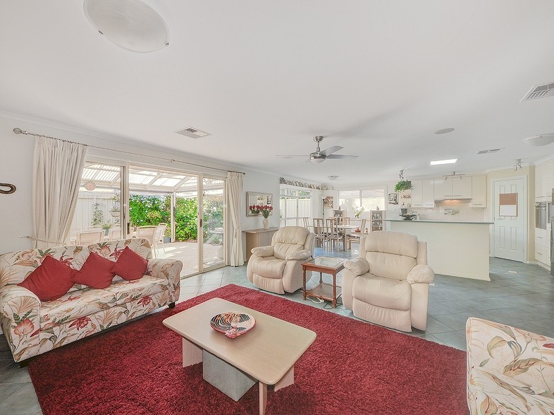 18 Caroline Close, Sheidow Park SA 5158