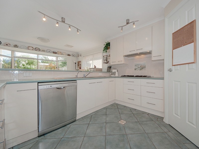 18 Caroline Close, Sheidow Park SA 5158