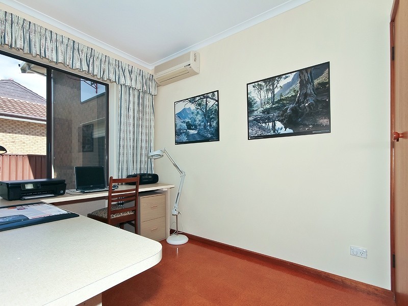 12 Fireball Avenue, Hallett Cove SA 5158