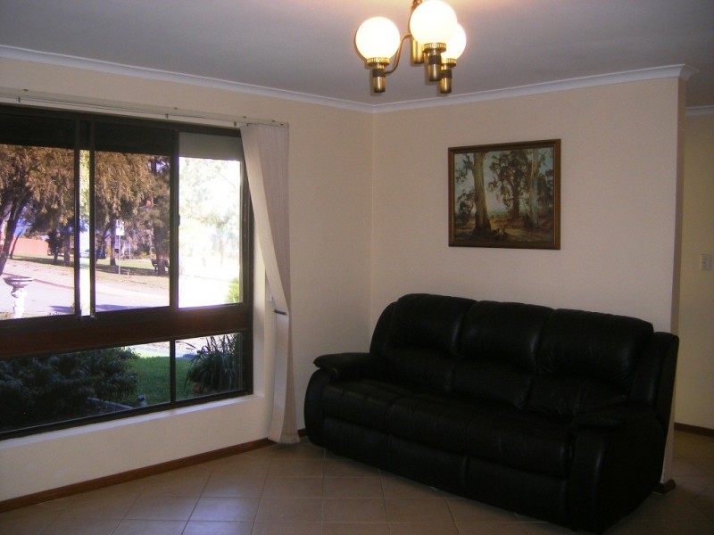 22 Manoora Drive, Hallett Cove SA 5158