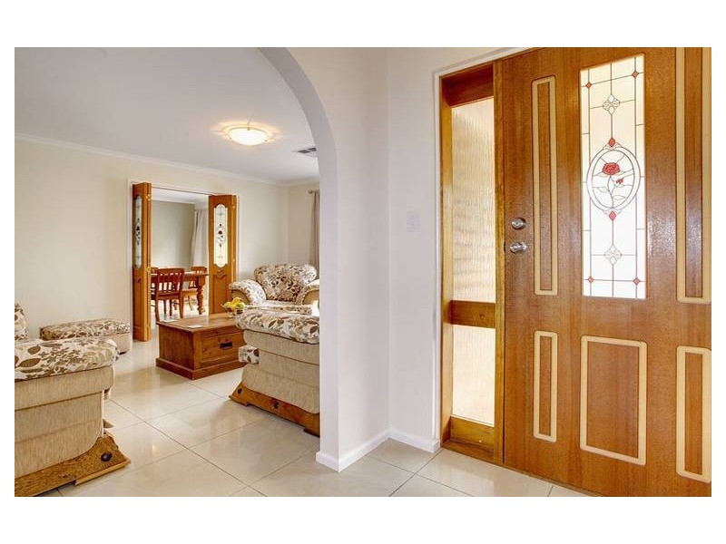 9 Marina Court, Hallett Cove SA 5158