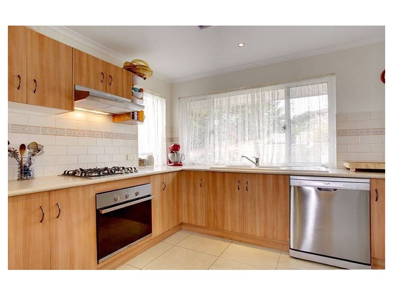 9 Marina Court, Hallett Cove SA 5158