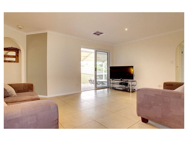 9 Marina Court, Hallett Cove SA 5158