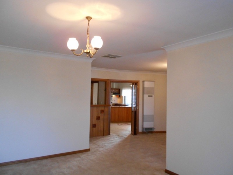 32 Oakvale Way, Hallett Cove SA 5158