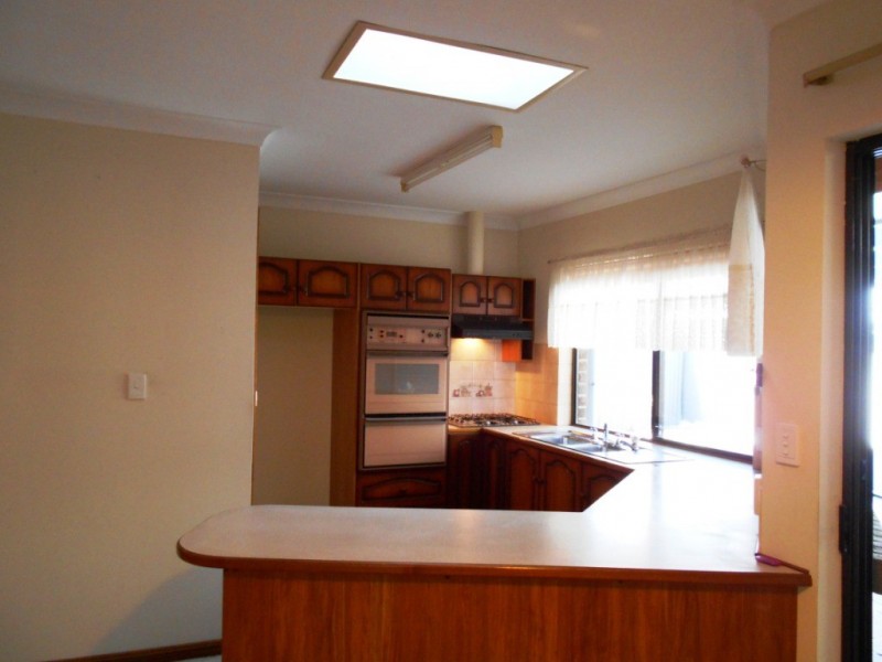 32 Oakvale Way, Hallett Cove SA 5158