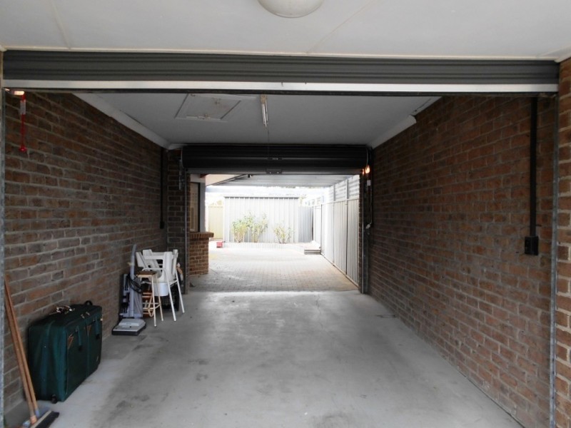 32 Oakvale Way, Hallett Cove SA 5158