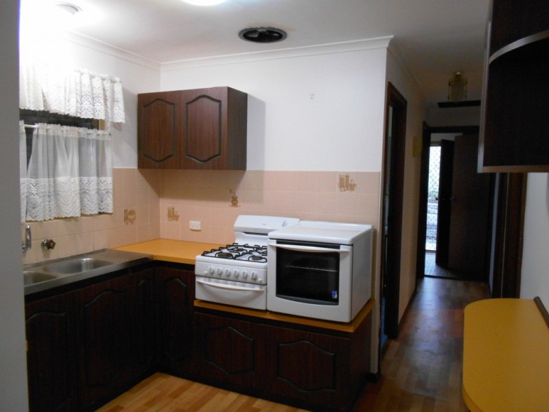 1 / 4 South Avenue, Hallett Cove SA 5158